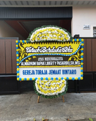 Papan Bunga Duka di Tirtorahayu
